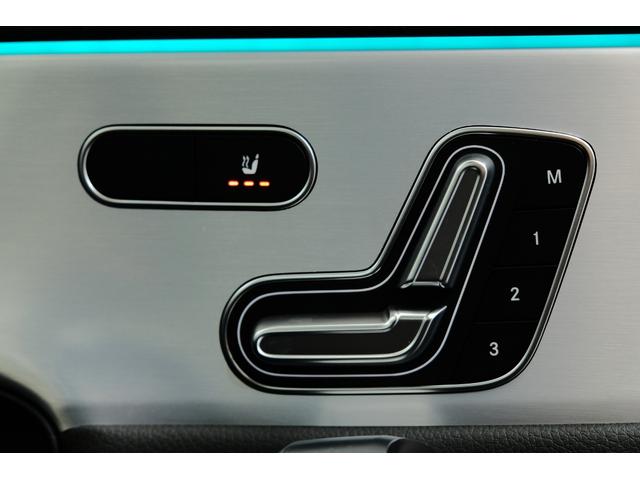 ＣＬＡクラス ＣＬＡ２００ｄ　ＡＭＧラインパッケージ／ＡＭＧレザーエクスクルーシブパッケージ／アドバンスドパッケージ／パノラミックスライディングルーフ／ＨＵＤ（27枚目）