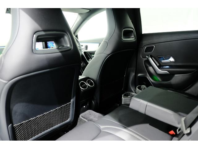 CLAクラス CLA35 4マチック CLA35 4マチック(5名)(32枚目)