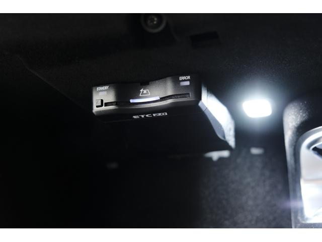 Eクラスステーションワゴン E200 ステーションワゴン アバンギャルド AMGラインパッケージ/デジタルインテリアパッケージ/レザーエクスクルーシブパッケージ(40枚目)