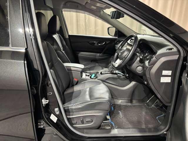 エクストレイル ２．０　２０Ｘｉ　ハイブリッド　４ＷＤ　純正ナビ　プロパイロット　アラウンドビュー（10枚目）