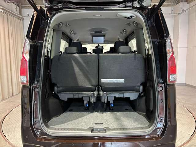 セレナ ２．０　ＸＶ　４ＷＤ　純正ナビ　アラウンドビュー　ドラレコ　ＥＴＣ（9枚目）