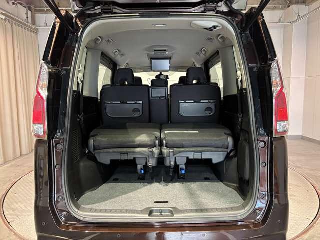 セレナ ２．０　ＸＶ　４ＷＤ　純正ナビ　アラウンドビュー　ドラレコ　ＥＴＣ（10枚目）