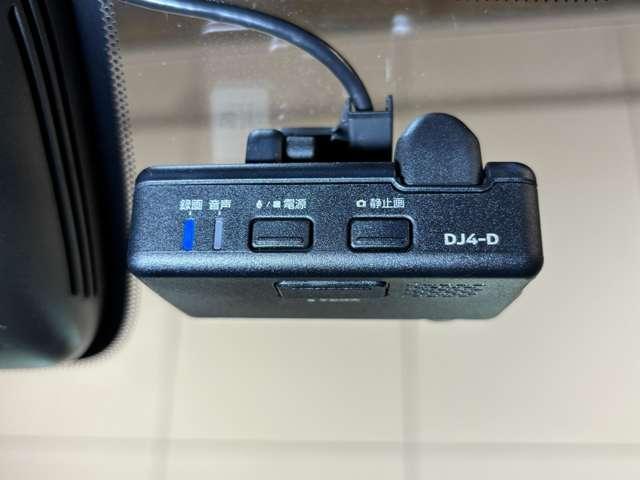 セレナ ２．０　ＸＶ　４ＷＤ　純正ナビ　アラウンドビュー　ドラレコ　ＥＴＣ（19枚目）