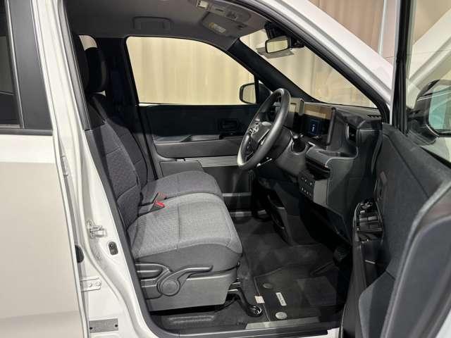 サクラ Ｘ　純正ナビ　アラウンドビュー　ＥＴＣ　ドラレコ（10枚目）