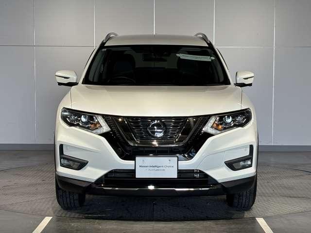 エクストレイル ２．０　２０Ｘｉ　Ｖセレクション　２列車　４ＷＤ　純正ナビ　アラウンドビュー　プロパイロット（2枚目）