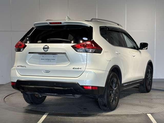 エクストレイル ２．０　２０Ｘｉ　Ｖセレクション　２列車　４ＷＤ　純正ナビ　アラウンドビュー　プロパイロット（5枚目）