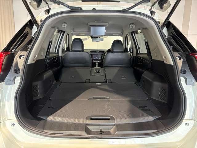 エクストレイル ２．０　２０Ｘｉ　Ｖセレクション　２列車　４ＷＤ　純正ナビ　アラウンドビュー　プロパイロット（9枚目）