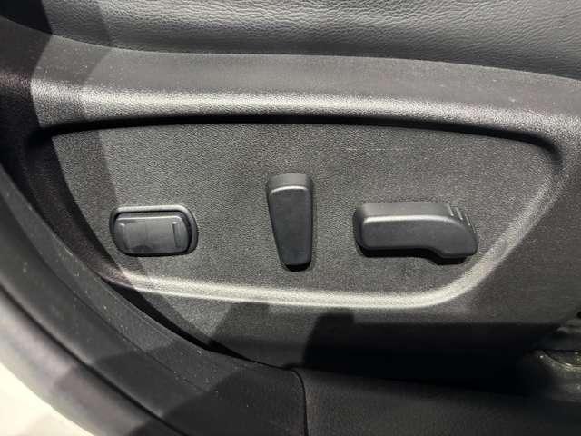 エクストレイル ２．０　２０Ｘｉ　Ｖセレクション　２列車　４ＷＤ　純正ナビ　アラウンドビュー　プロパイロット（11枚目）