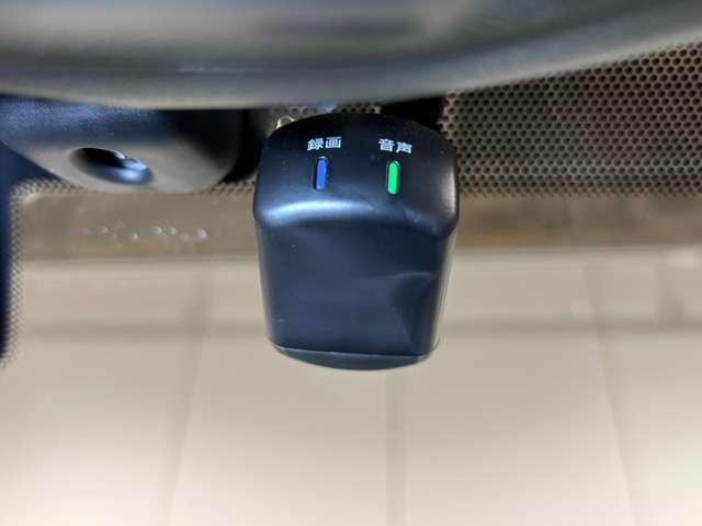 エクストレイル ２．０　２０Ｘｉ　Ｖセレクション　２列車　４ＷＤ　純正ナビ　アラウンドビュー　プロパイロット（18枚目）