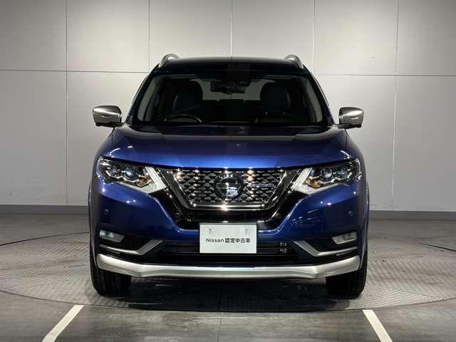 エクストレイル ２．０　ＡＵＴＥＣＨ　ｉパッケージ　２列車　４ＷＤ　純正ナビ　アラウンドビュー　プロパイロット（2枚目）