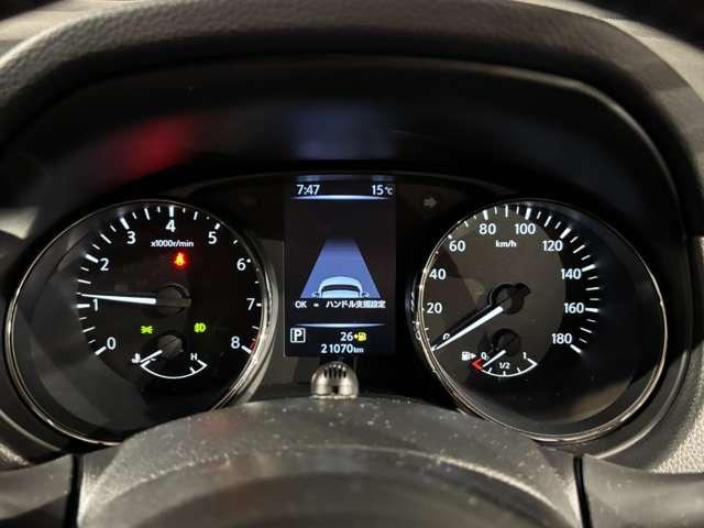 エクストレイル ２．０　ＡＵＴＥＣＨ　ｉパッケージ　２列車　４ＷＤ　純正ナビ　アラウンドビュー　プロパイロット（18枚目）