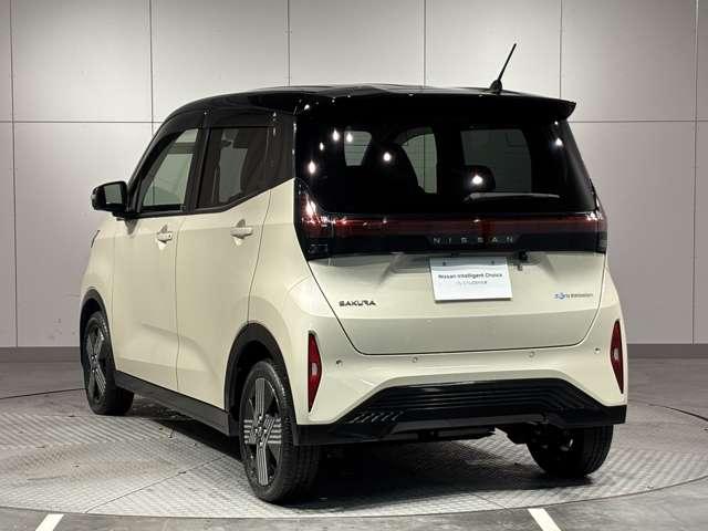 サクラ Ｇ　純正ナビ　プロパイロット　アラウンドビュー（7枚目）