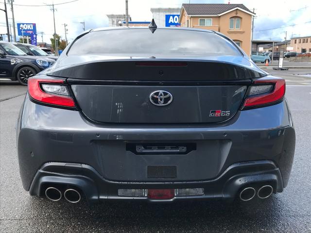 ＧＲ８６ ＲＺ　１オーナー　ＥＶＯＬＵＴＩＯＮ極サス／純正有り　ＰＯＴＥＮＺＡ１８ＡＷ　純正ナビＴＶ　Ｂカメラ　レーダーブレーキ　アダプティブクルコン　ＬＥＤオートハイビーム　シートヒーター　ＥＴＣ　インテリキー２個（11枚目）