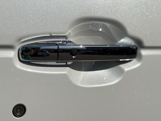 Ｎ－ＢＯＸカスタム ベースグレード　届出済未使用車　衝突軽減ブレーキ　片側電動スライドドア　禁煙車　シートヒーター　クルーズコントロール　ブレーキホールド　アイドリングストップ　プッシュスタート　コーナーセンサー　ワンオーナー（18枚目）