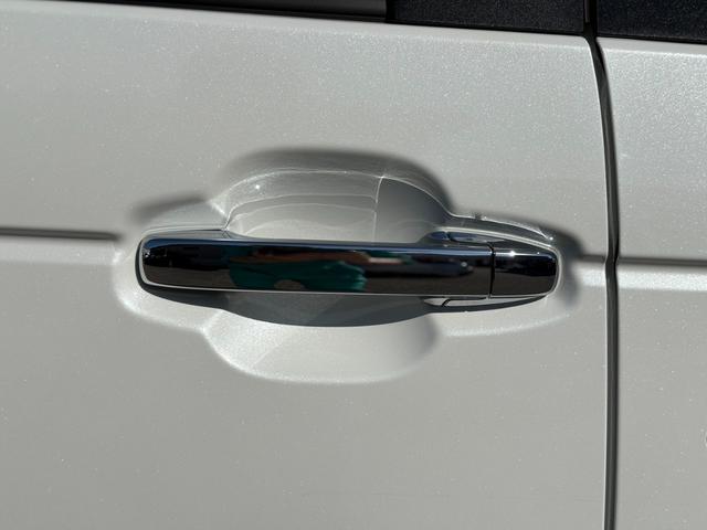 Ｎ－ＢＯＸカスタム ベースグレード　届出済未使用車　衝突軽減ブレーキ　片側電動スライドドア　禁煙車　シートヒーター　クルーズコントロール　ブレーキホールド　アイドリングストップ　プッシュスタート　コーナーセンサー　ワンオーナー（21枚目）