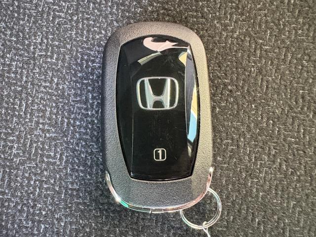 Ｎ－ＢＯＸカスタム ベースグレード　届出済未使用車　衝突軽減ブレーキ　片側電動スライドドア　禁煙車　シートヒーター　クルーズコントロール　ブレーキホールド　アイドリングストップ　プッシュスタート　コーナーセンサー　ワンオーナー（78枚目）