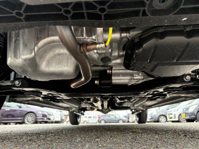 タフト Ｇ　ダーククロムベンチャー　４ＷＤ　スマートアシスト　スカイフィールトップ　オートエアコン　ＬＥＤヘッド　オートライト　スマートキー　電動格納ミラー　アイドリングストップ　シートリフター　シートヒーター　クルーズコントロール（33枚目）