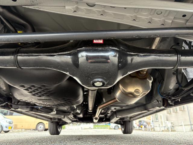 タフト Ｇ　ダーククロムベンチャー　４ＷＤ　スマートアシスト　スカイフィールトップ　オートエアコン　ＬＥＤヘッド　オートライト　スマートキー　電動格納ミラー　アイドリングストップ　シートリフター　シートヒーター　クルーズコントロール（34枚目）