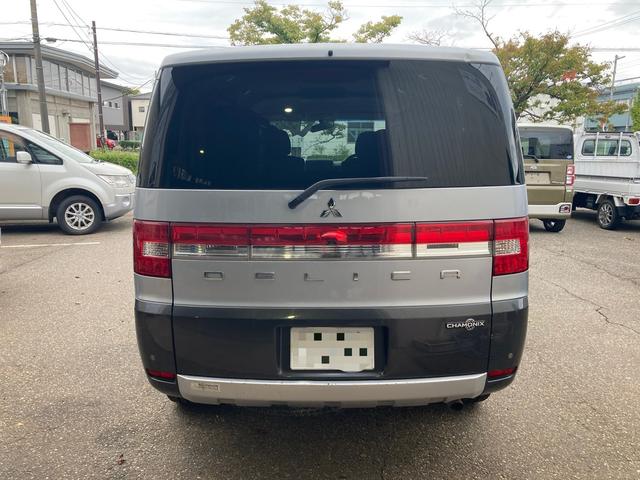 デリカＤ：５ シャモニー　４ＷＤ　バックカメラ　後席モニター　ＥＴＣ　片側スライドドア（3枚目）
