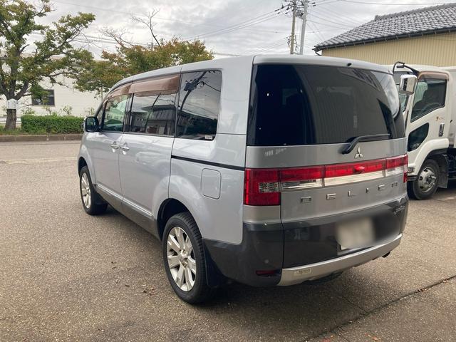 デリカＤ：５ シャモニー　４ＷＤ　バックカメラ　後席モニター　ＥＴＣ　片側スライドドア（9枚目）
