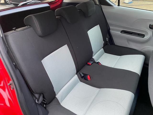 アクア S 純正SDナビ フルセグTV バックカメラ Bluetoothオーディオ ETC スマートキー プッシュスタート 新品ラジアルタイヤ オートエアコン 電動格納ミラー ハイブリッド(12枚目)