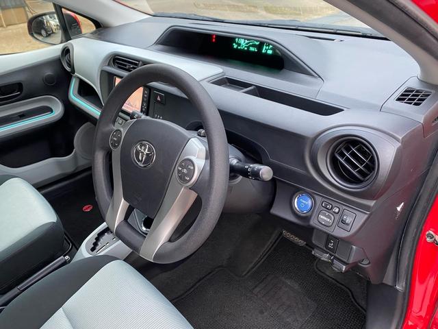 アクア S 純正SDナビ フルセグTV バックカメラ Bluetoothオーディオ ETC スマートキー プッシュスタート 新品ラジアルタイヤ オートエアコン 電動格納ミラー ハイブリッド(13枚目)