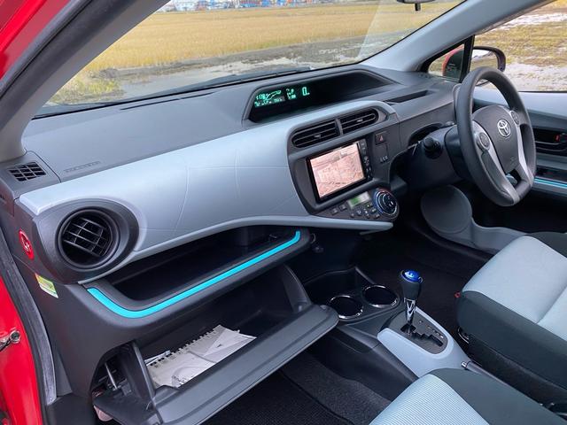 アクア S 純正SDナビ フルセグTV バックカメラ Bluetoothオーディオ ETC スマートキー プッシュスタート 新品ラジアルタイヤ オートエアコン 電動格納ミラー ハイブリッド(15枚目)