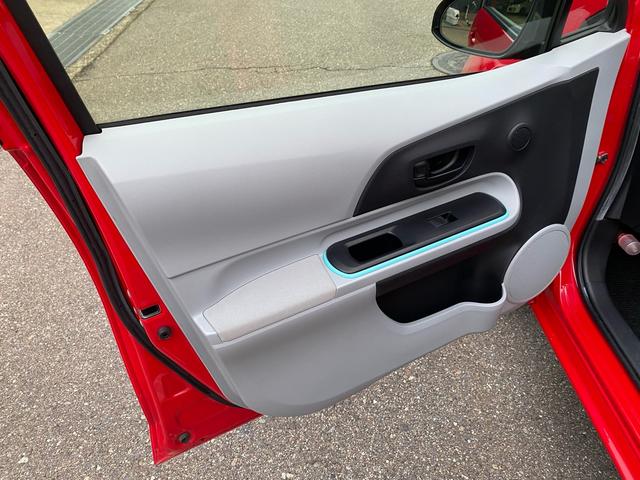 アクア S 純正SDナビ フルセグTV バックカメラ Bluetoothオーディオ ETC スマートキー プッシュスタート 新品ラジアルタイヤ オートエアコン 電動格納ミラー ハイブリッド(30枚目)