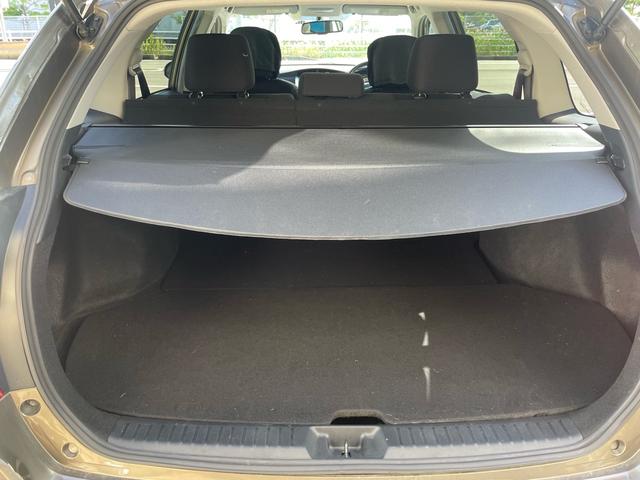 カローラフィールダー １．８Ｓ　ＭＴモード付　走行２．８万キロ　スマートキ―　プッシュスタート　サイドエアバック　横滑防止システム　盗難防止システム　ＨＩＤ　ナビ・ＴＶ　Ｂｌｕｅｔｏｏｔｈ接続可（32枚目）