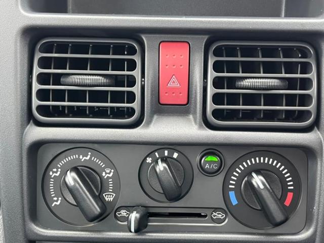 4WD KC EBD付ABS/横滑り防止装置/エアバッグ 運転席/エアバッグ 助手席/衝突安全ボディ/パワーステアリング/盗難防止システム/禁煙車/4WD/セキュリティアラーム/パワードアロック/UVカットガラス(10枚目)