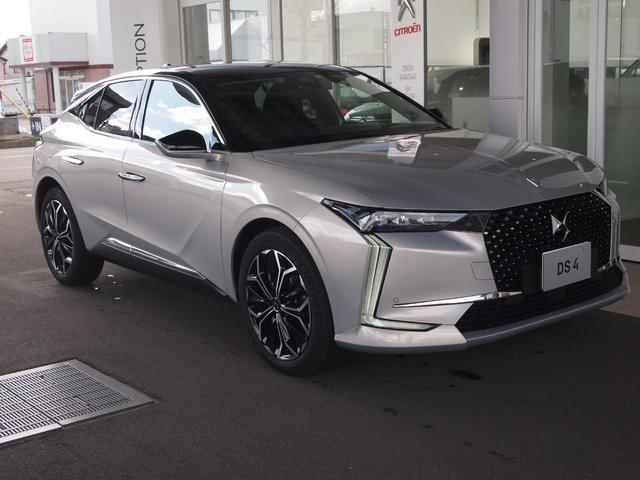 ＤＳ４ リヴォリ　ブルーＨＤｉ　パッケージ付　ワンオーナー車　禁煙車　ＥＴＣ　シートヒーター　ベンチレーション　ドライブレコーダー前後　電動テールゲート　アクティブクルーズコントロール　３６０°カメラ　パワーシート　純正ナビ（6枚目）