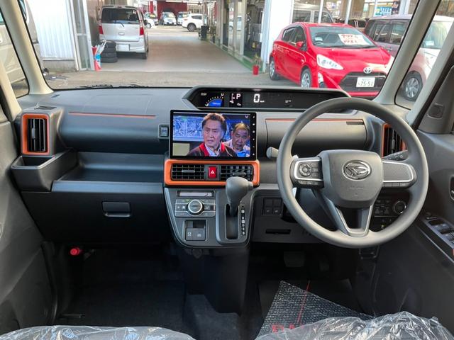 ファンクロス 4WD 10インチナビ パノラマモニター ドラレコ前後 室内カメラ 両側パワースライドドア(10枚目)