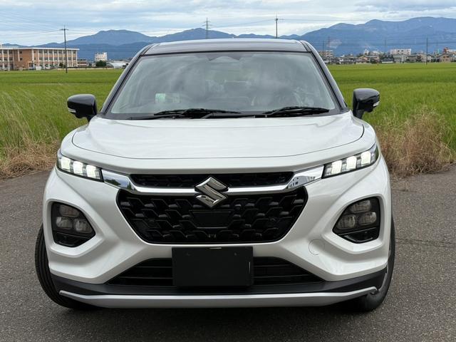 フロンクス ベースグレード　４ＷＤ　全方位モニター付ナビ　衝突被害軽減ブレーキ（2枚目）
