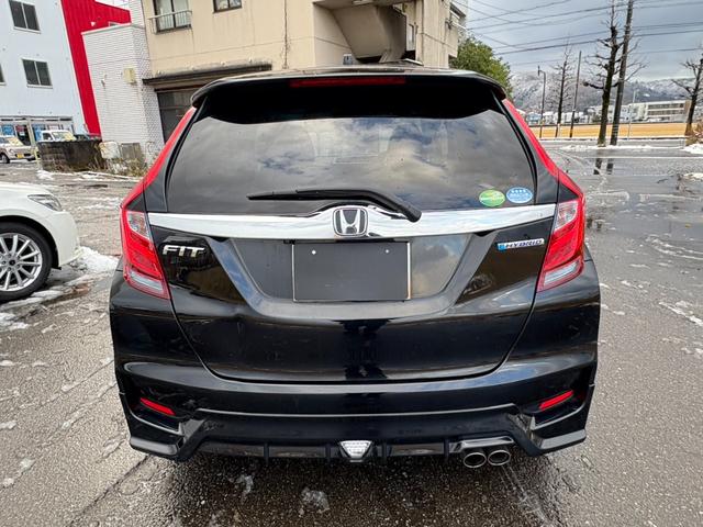 フィットハイブリッド Ｌ　ホンダセンシング　ディスプレイオーディオ　ドラレコ　ＥＴＣ　衝突被害軽減ブレーキ　ワンオーナー（3枚目）