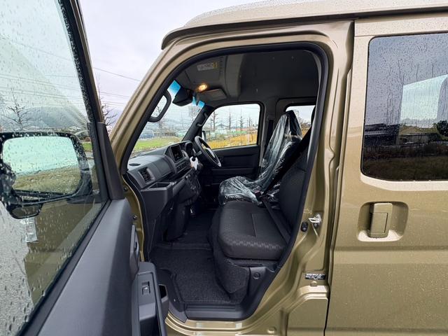 ハイゼットカーゴ デッキバンＧ　４ＷＤ　届出済未使用車　衝突被害軽減ブレーキ　プッシュスタート（12枚目）