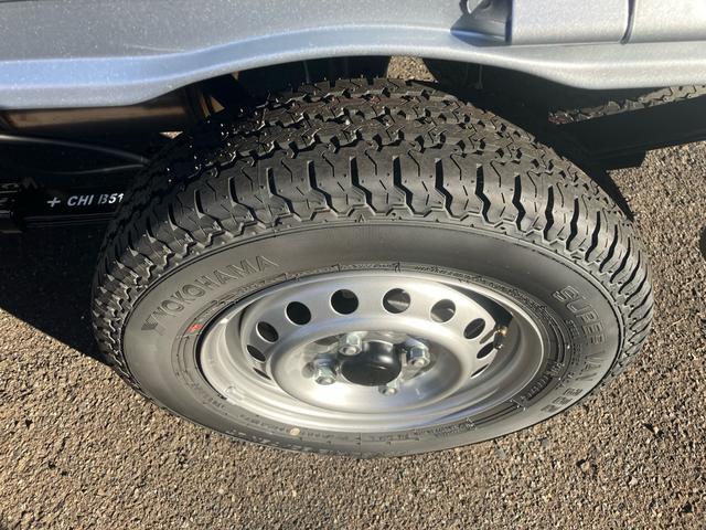 ハイゼットトラック ジャンボエクストラ 4WD 届出済未使用車 スマートキー プッシュスタート オートマ エアコン パワステ パワーウインド 衝突被害軽減システム 電動格納ミラー(21枚目)