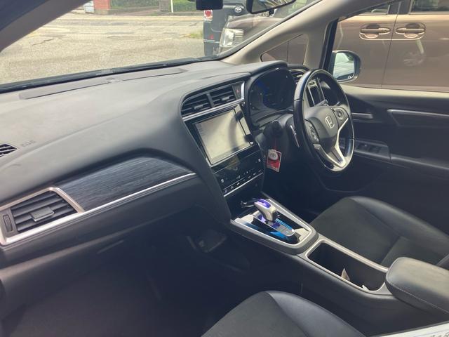 シャトル ハイブリッドZスタイルエディション 純正8インチメモリーナビ フルセグTV バックカメラ Bluetoothオーディオ ETC 前後ドライブレコーダー スマートキー プッシュスタート オートクルーズコントロール LEDヘッドライト(12枚目)