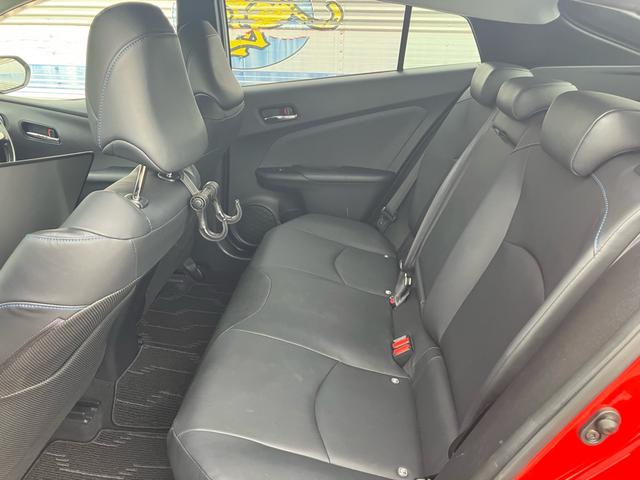 プリウス Aツーリングセレクション 純正9インチメモリーナビ フルセグTV バックカメラ Bluetoothオーディオ ETC トヨタセーフティセンス LEDヘッドライト スマートキー プッシュスタート オートクルーズコントロール(13枚目)