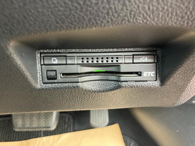 プリウス Aツーリングセレクション 純正9インチメモリーナビ フルセグTV バックカメラ Bluetoothオーディオ ETC トヨタセーフティセンス LEDヘッドライト スマートキー プッシュスタート オートクルーズコントロール(18枚目)