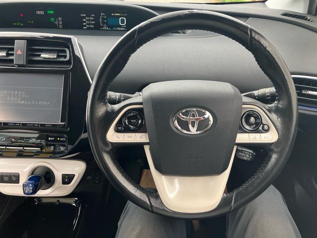 プリウス Aツーリングセレクション 純正9インチメモリーナビ フルセグTV バックカメラ Bluetoothオーディオ ETC トヨタセーフティセンス LEDヘッドライト スマートキー プッシュスタート オートクルーズコントロール(19枚目)