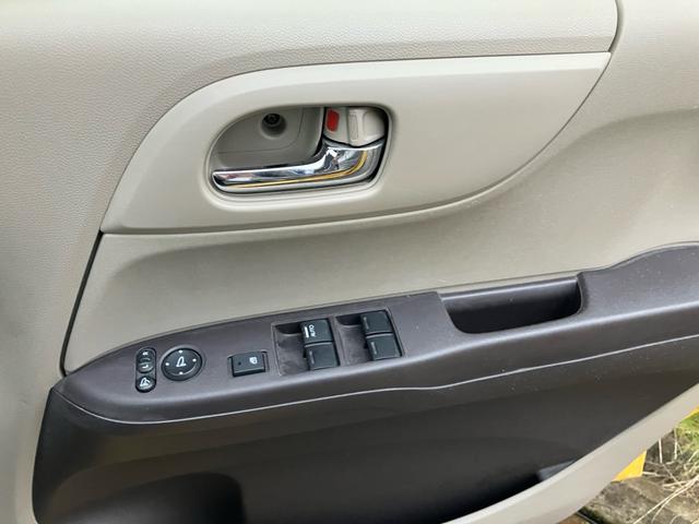 Ｎ－ＯＮＥ ツアラー　メモリーナビ　ワンセグＴＶ　スマートキー　プッシュスタート　ＨＩＤヘッドライト　オートエアコン　電動格納ミラー　オートライト　ベンチシート（20枚目）