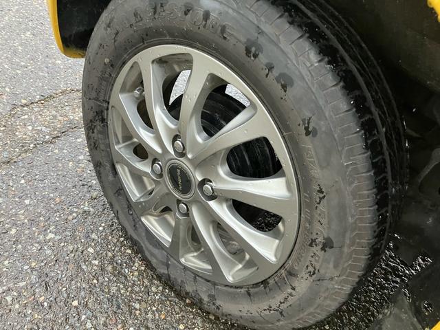 Ｎ－ＯＮＥ ツアラー　メモリーナビ　ワンセグＴＶ　スマートキー　プッシュスタート　ＨＩＤヘッドライト　オートエアコン　電動格納ミラー　オートライト　ベンチシート（25枚目）