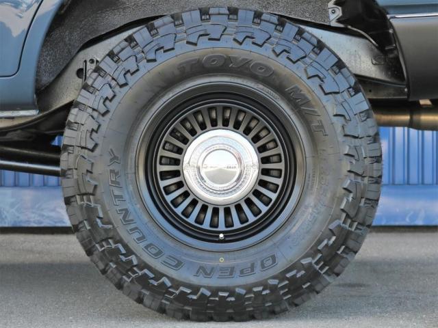 VXリミテッド 中期型 ディーゼルターボ 4WD フェイスチェンジ 前後デフロック サンルーフ クルーズコントロール ナルディウッドハンドル リフトアップ クラシックシートカバー(15枚目)