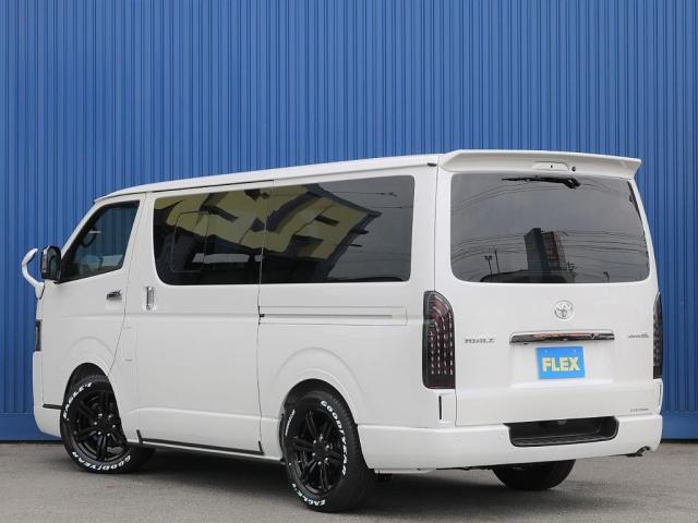 トヨタ ハイエースバン スーパーGL ダークプライムII 4WD 床張り施工 415cobraフロント/ルーフスポイラー・ボンネット・リアコーナーパネル・17インチAW NASCARタイヤ カロッツェリアナビ 489.8万円 令和5年(2023年) 石川県 中古車 TOYOTAハイエース ダークプライム コーナーパネル ダークプライム