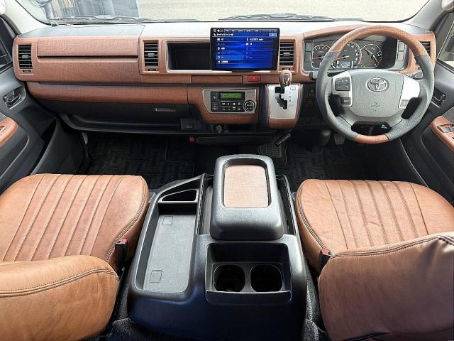 ハイエースワゴン GL Renoca Coastlines 角目4灯LED(2枚目)