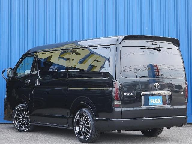 ハイエースワゴン ＧＬ　パーキングサポート　床張り施工（3枚目）