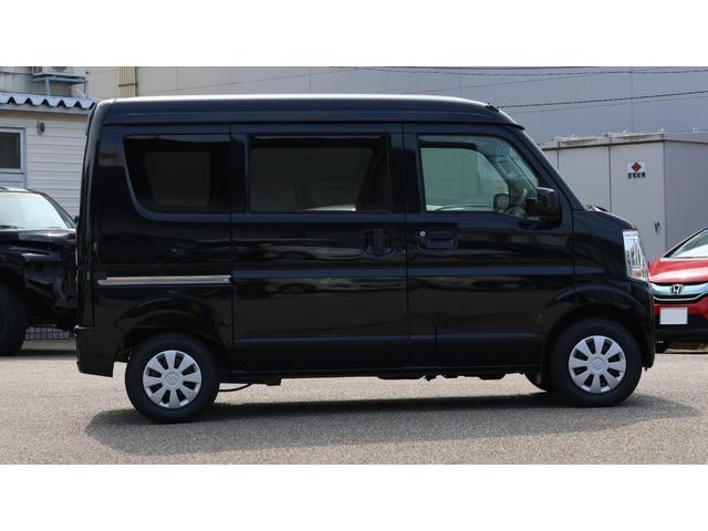 エブリイ ＰＡ　４ＷＤ　ＣＶＴ　衝突被害軽減システム　クリアランスソナー　レーンアシスト　両側スライドドア　アイドリングストップ　電動格納ミラー　オートライト　ＥＳＣ　エアコン　パワーステアリング（8枚目）