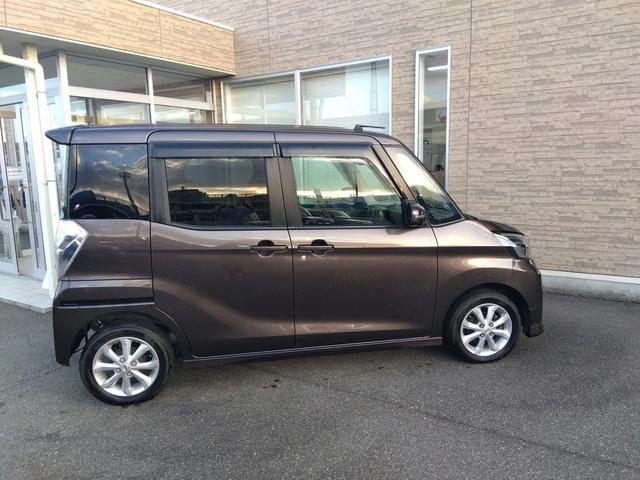 デイズルークス ハイウェイスター X4WD 純正SDナビ エマブレ 試乗OK 4WD エマージェンシーブレーキ 純正SDナビ フルセグTV DVD再生 BLUETOOTH アラウンドビューモニター パワースライドドア ベンチシート シートヒーター 純正アルミ LEDランプ(8枚目)