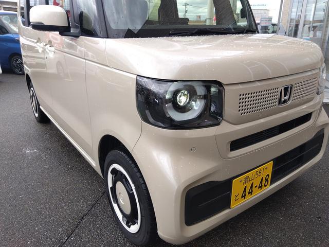 Ｎ－ＢＯＸ ファッションスタイル　９インチギャザズメモリーナビ　フルセグ　ＤＶＤ　ＢＴ　バックカメラ　ＥＴＣ　スマートキー　プッシュスタート　ＬＥＤライト　クルーズコントロール　ホンダセンシング　ドラレコ　Ｗシートヒーター　Ｗパワスラ（13枚目）