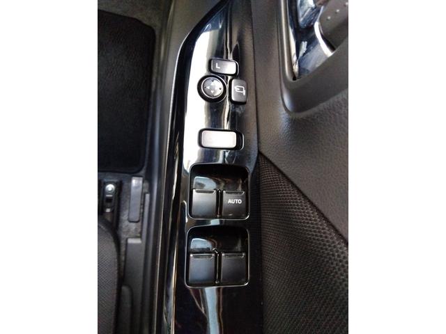 社外SDナビ ワンセグ CD スマートキー×2 プッシュスタート 横滑り防止 レーダーブレーキサポート ウインカーミラー シートヒーター キセノンヘッドライト アイドリングストップ シートリフター